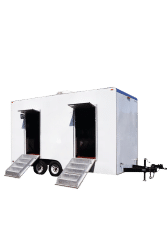 Oficina móvil en renta con doble acceso para obras y proyectos temporales.